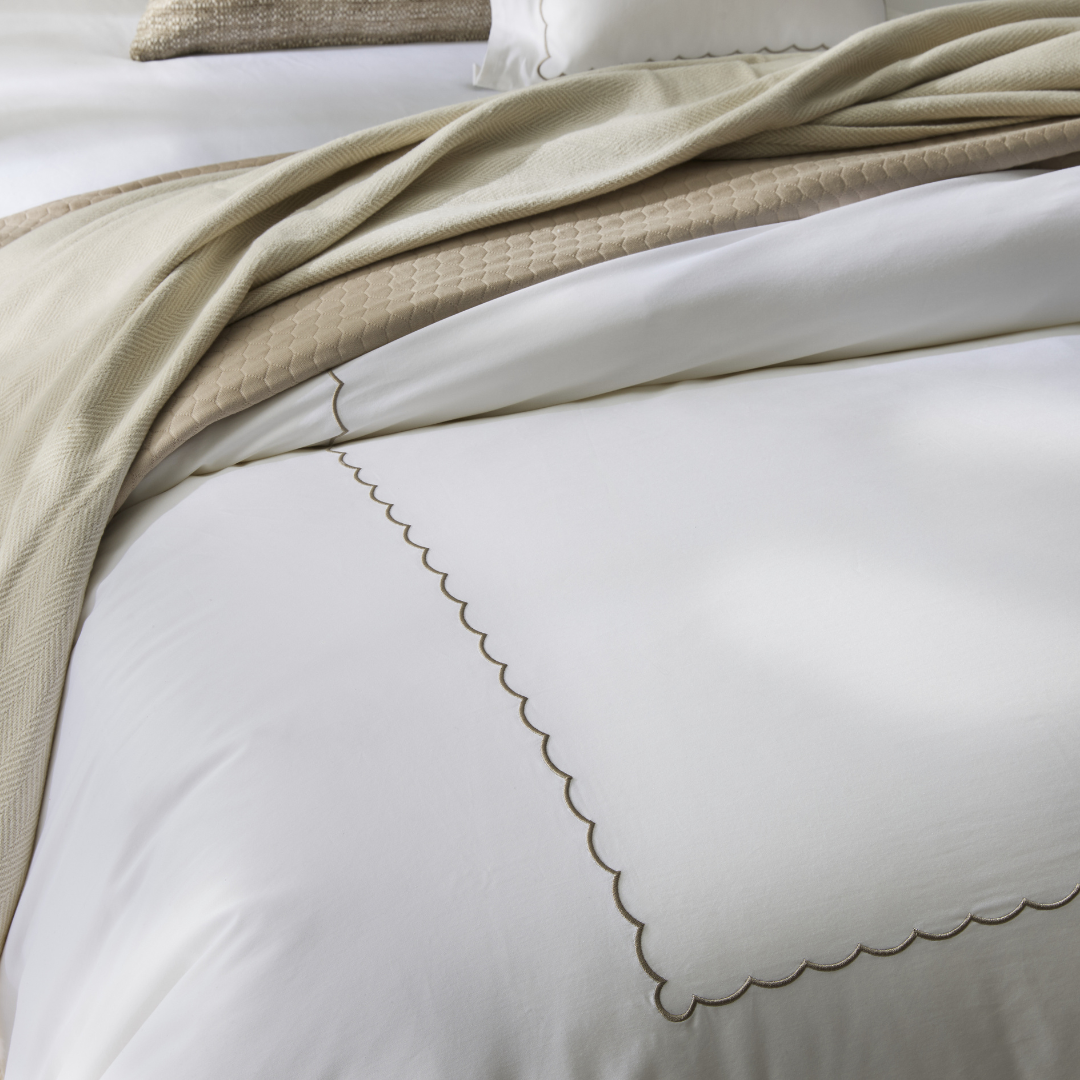 DH Scallop Hotel Linen Set 4PC