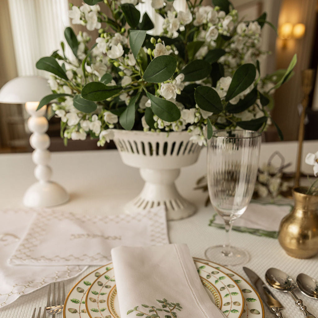 DH Bud Leaves in Lace Ceramic Pedestal Vase