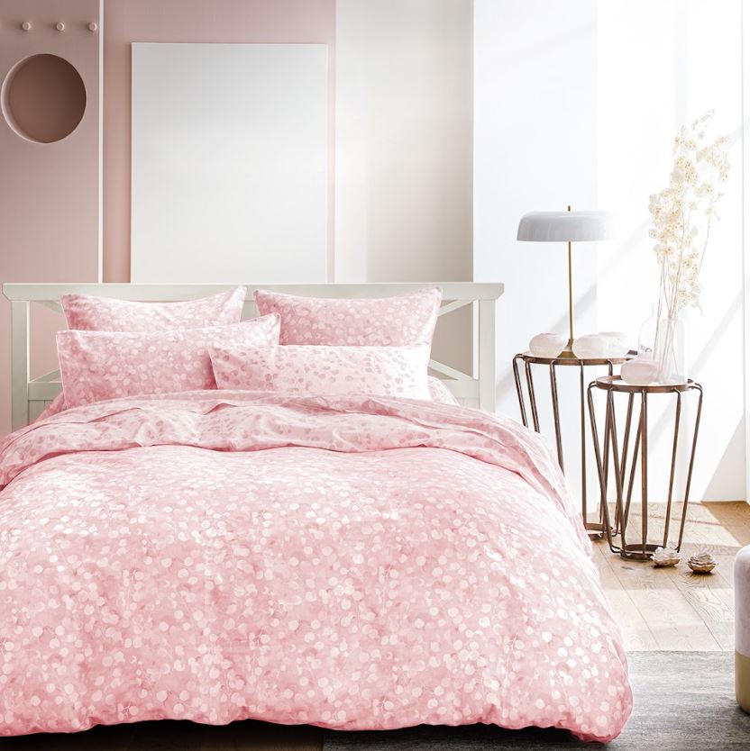 Anne de Solene Rosee Duvet cover