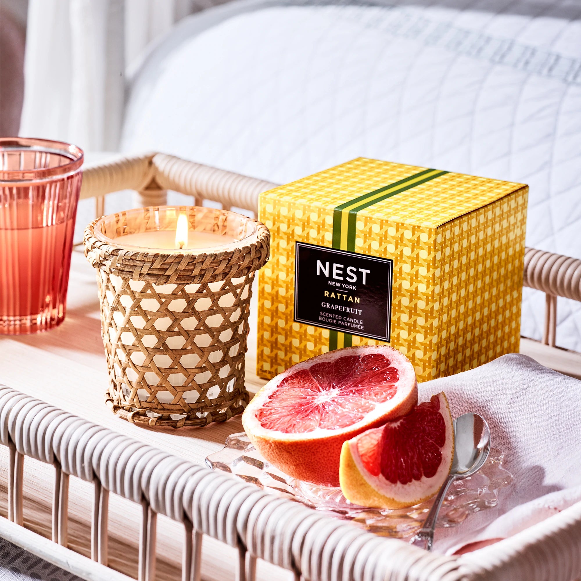 Nest Rattan Candle Grapefruit