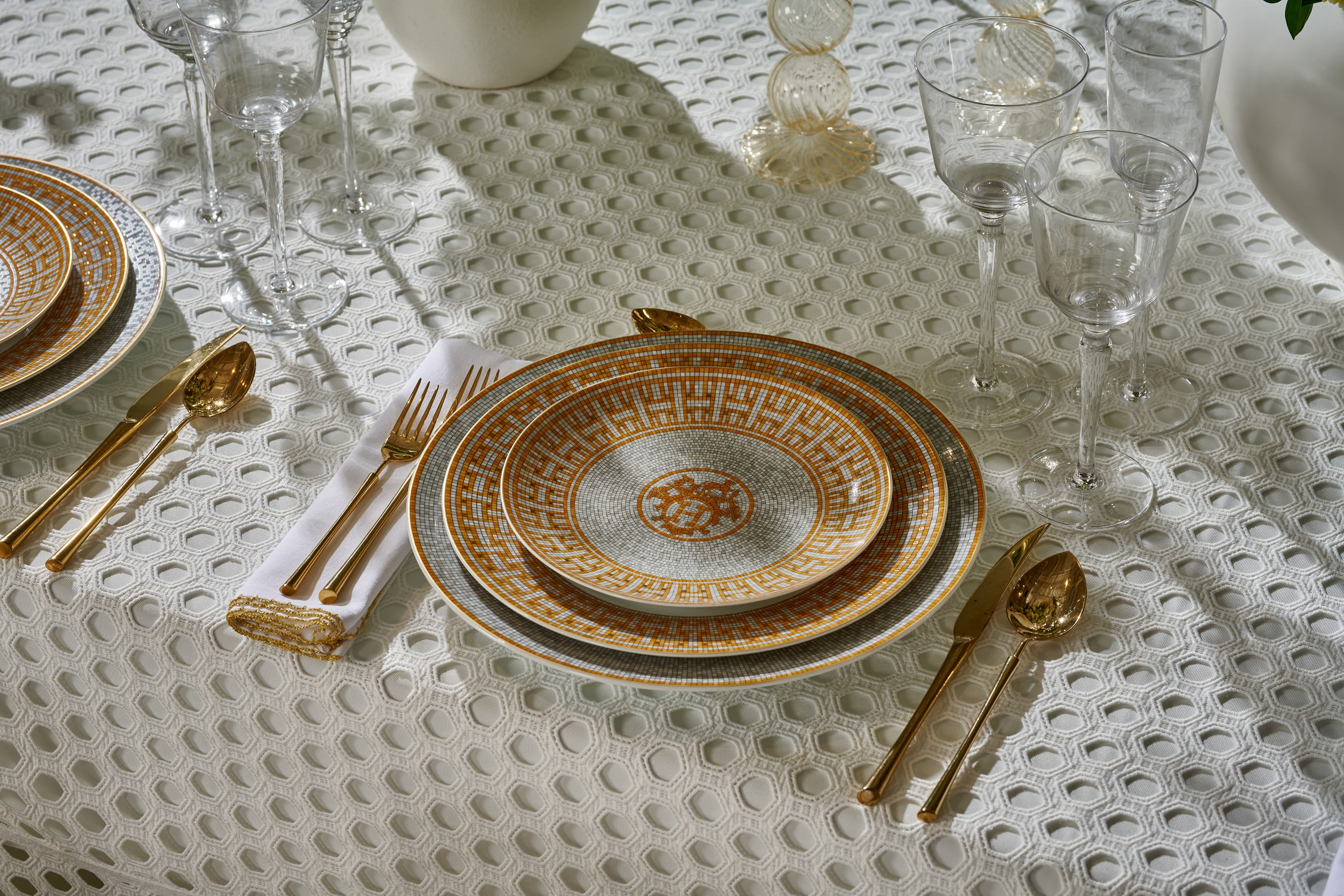 Eyelet tablecloth store