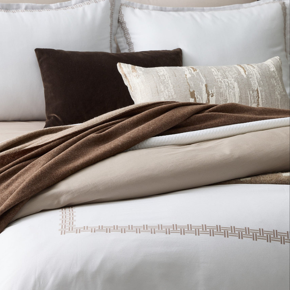 DH Hatch Linen Set 4PC