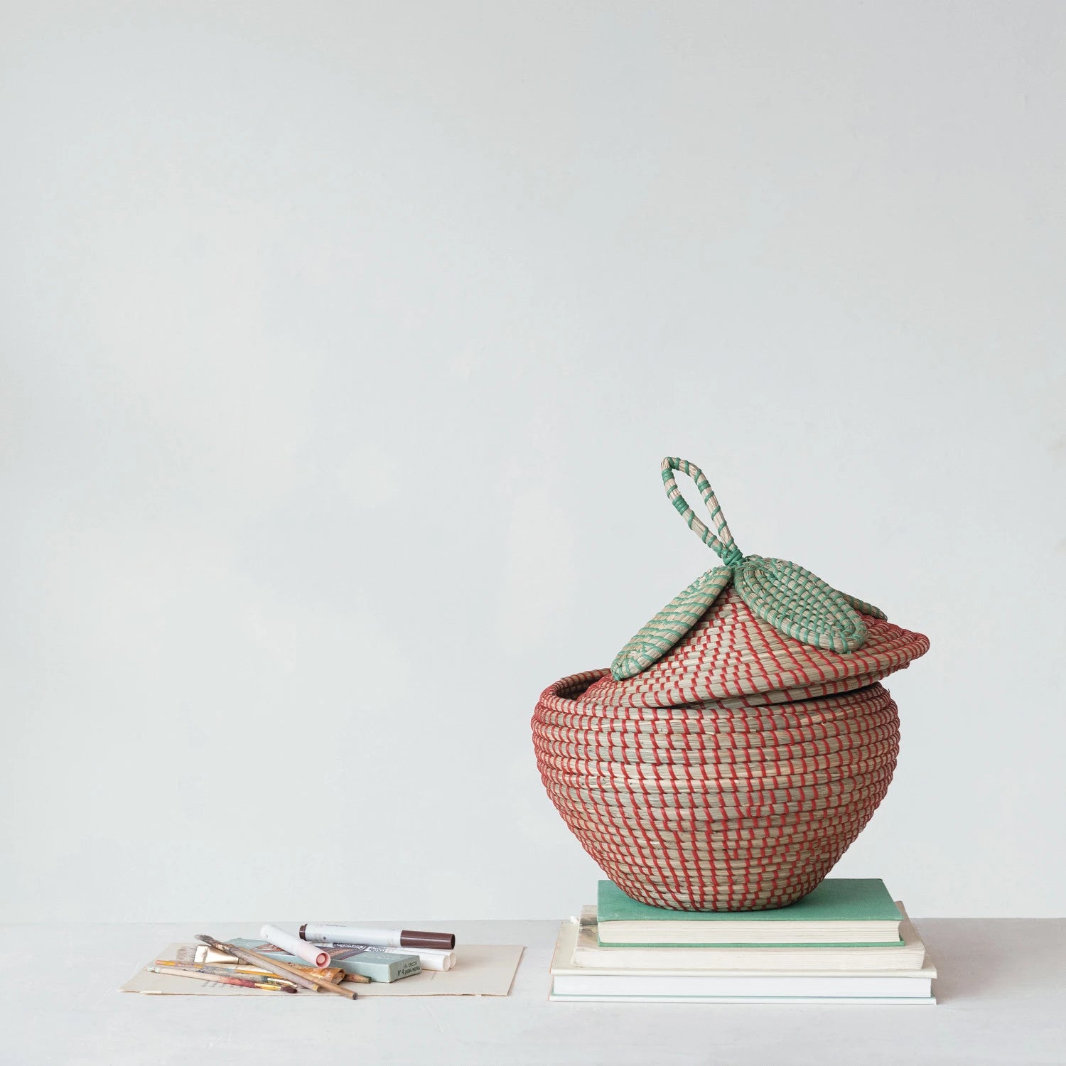 Hand-Woven Seagrass Strawberry Shaped Basket