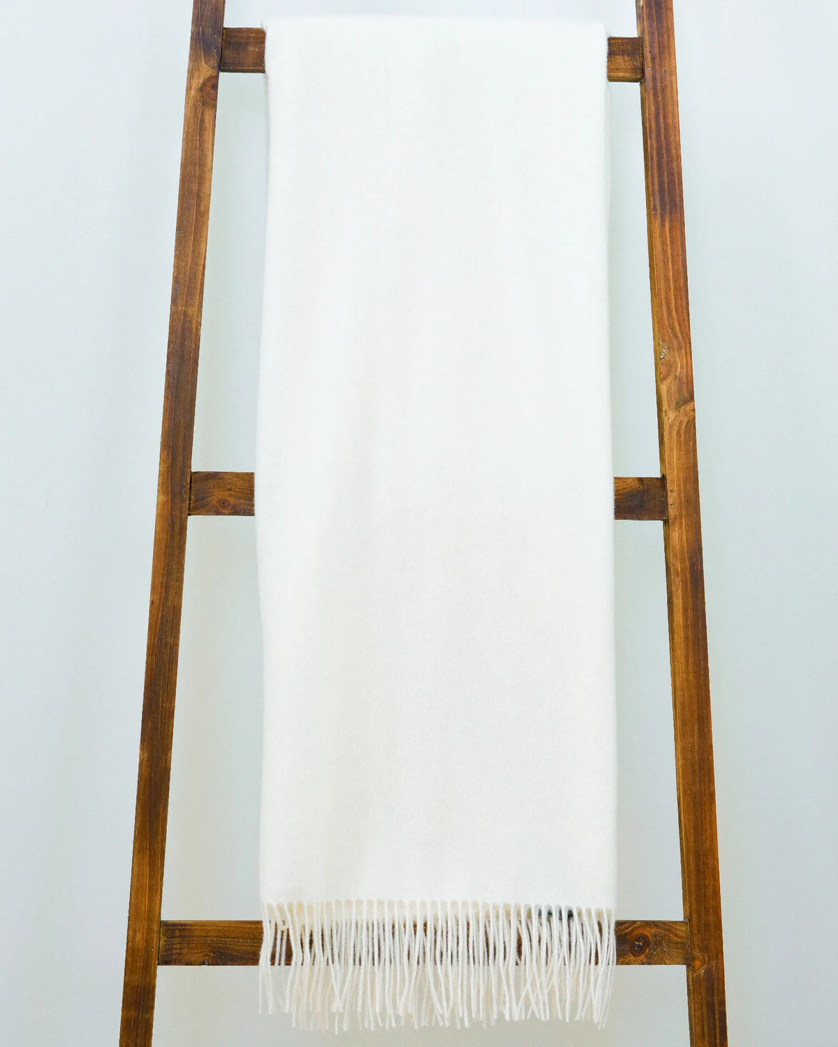 The Classic Cashmere Throw