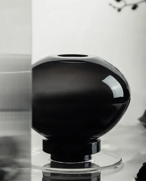 Innovative Design Ball Vase
