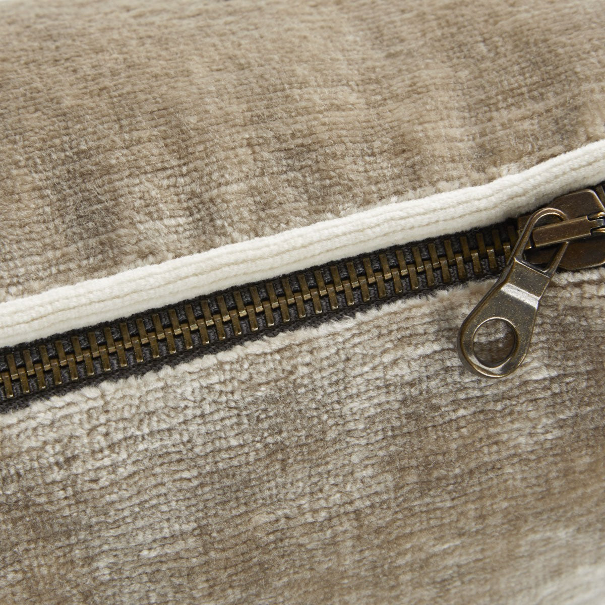 Orpheo Galet Decorative Pillow