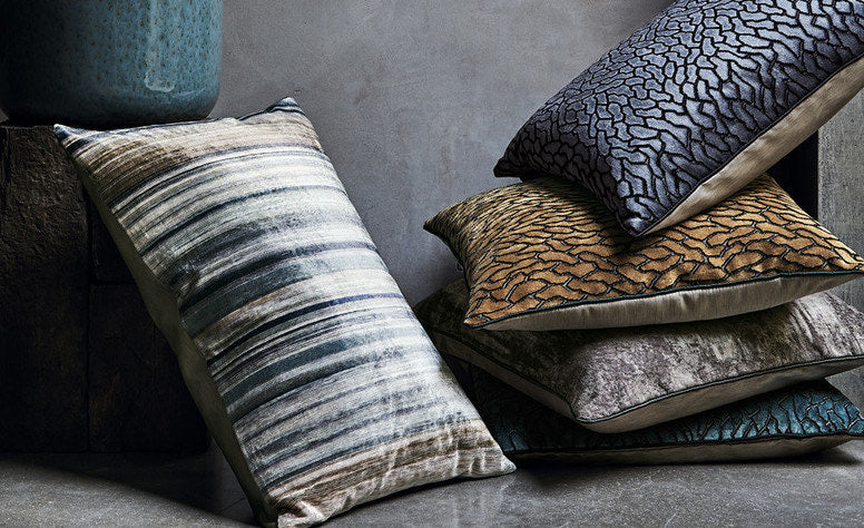 Romo Tomoko Vel Oxide Cushion